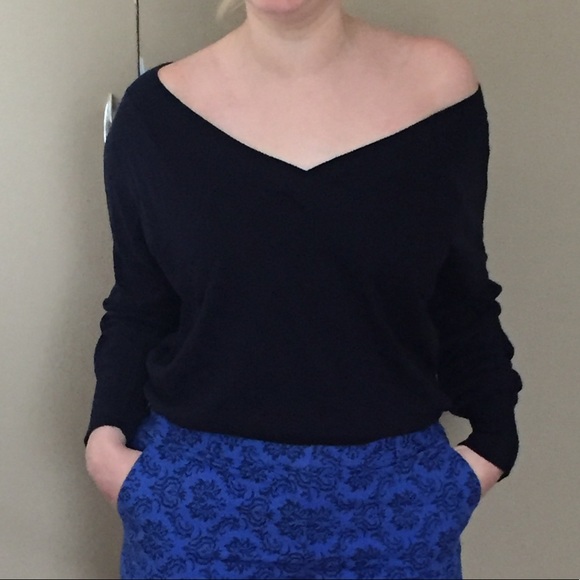 Victoria's Secret Sweaters - Victoria’s Secret off the shoulder sweater